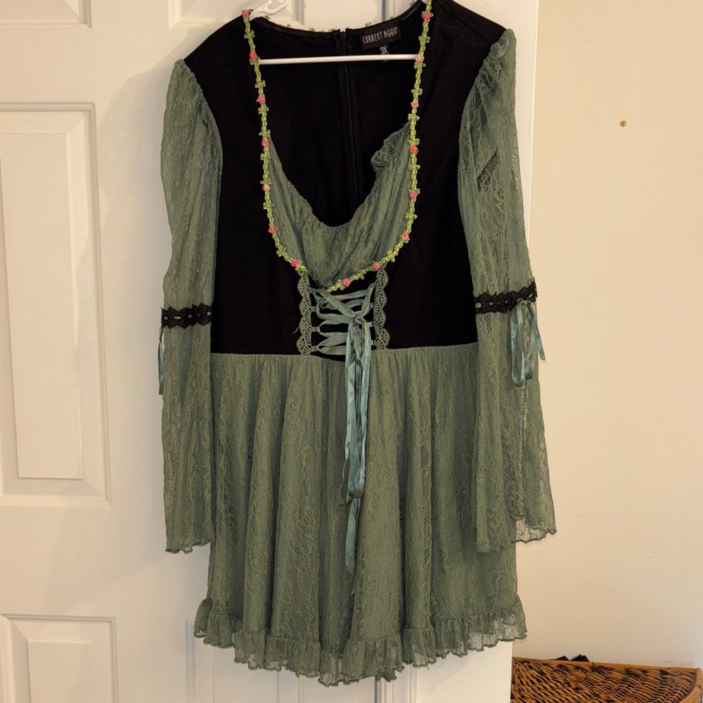 PLUS MYTHS N' LEGENDS MINI DRESS - GREEN LACE Dolls Kill Current Mood